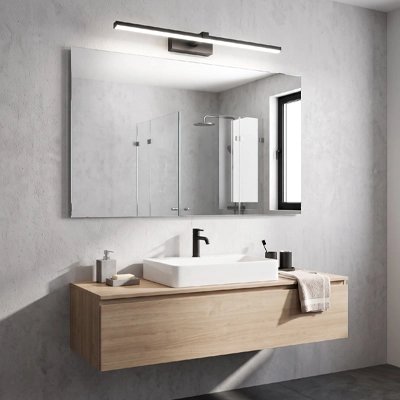 Applique murale salle de bain au design épuré pour une lumière confortable au quotidien.